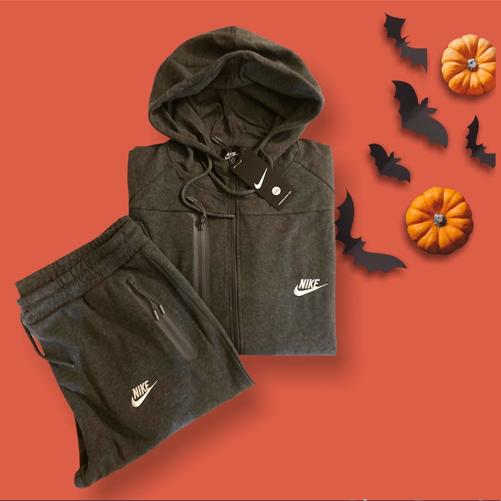 Nike tech sweatsuit
